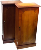 low reproduction media storage unit with door